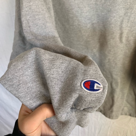 Vintage Champion Logo Grey Pullover V-Neck Sweatshirt Mens size Large - Picture 7 of 9